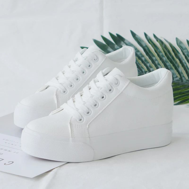 Модные кроссовки на платформе новая осенняя женская обувь повседневная женские