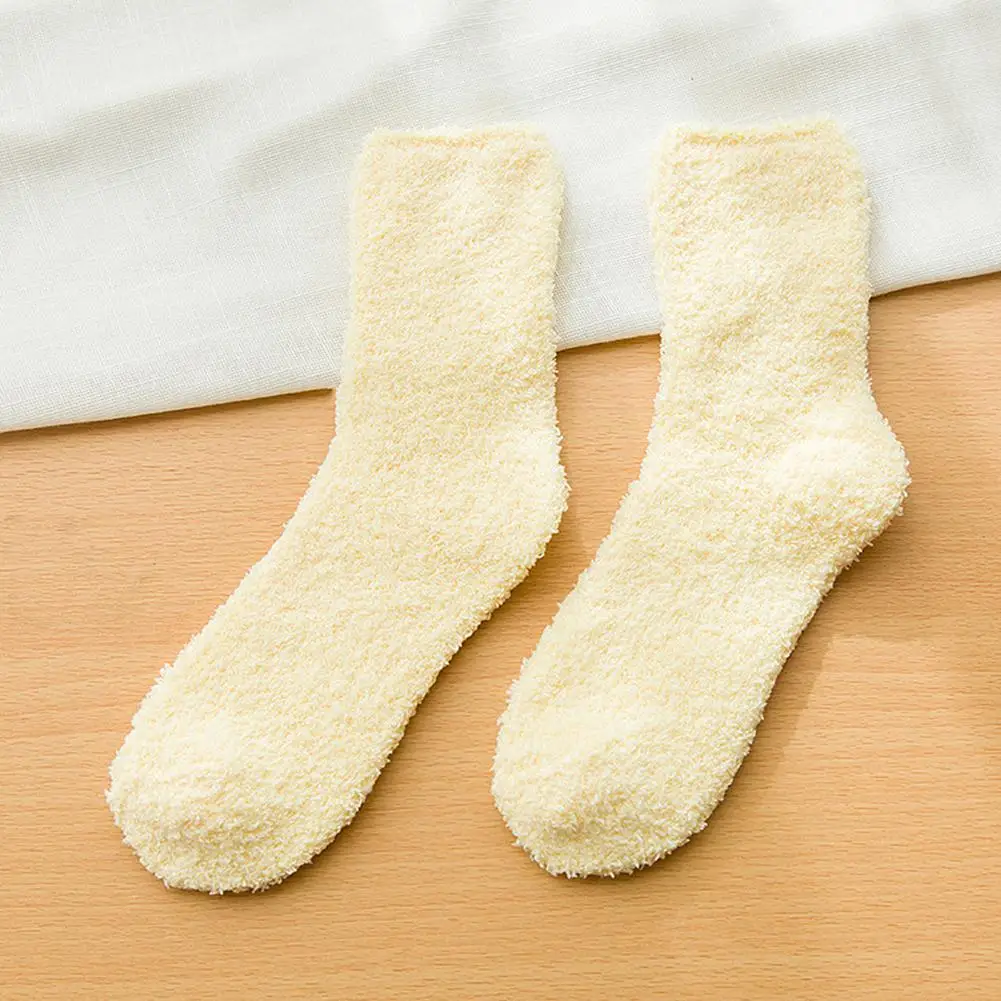 Light yellow Женские милые мягкие пушистые носки ярких цветов коралловые бархатные зимние теплые носки для девочек махровые ворсистые носки - Цвет: Light yellow