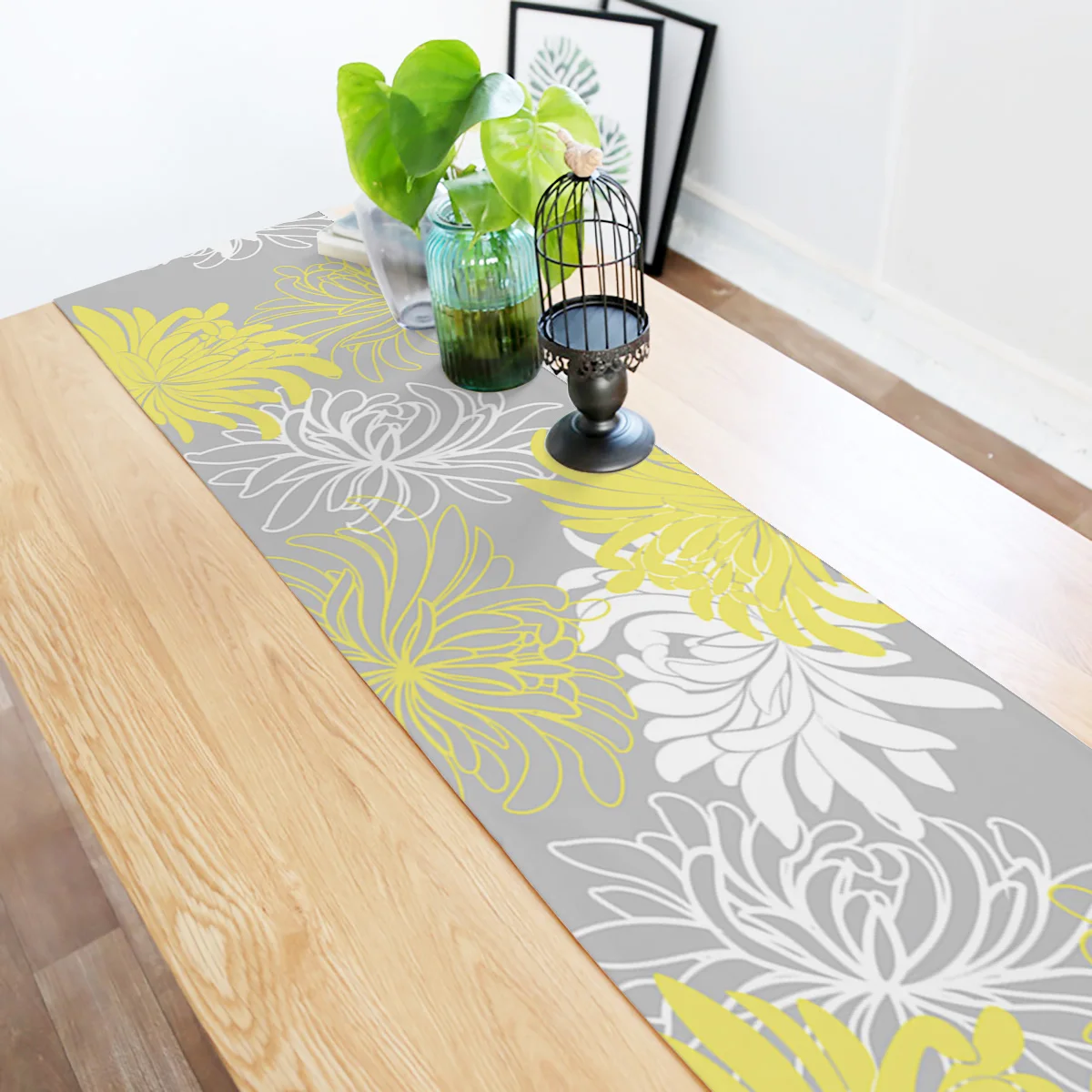 Декоративная желтая белая серая настольная скатерть с флагом от Dahlia|Настольные