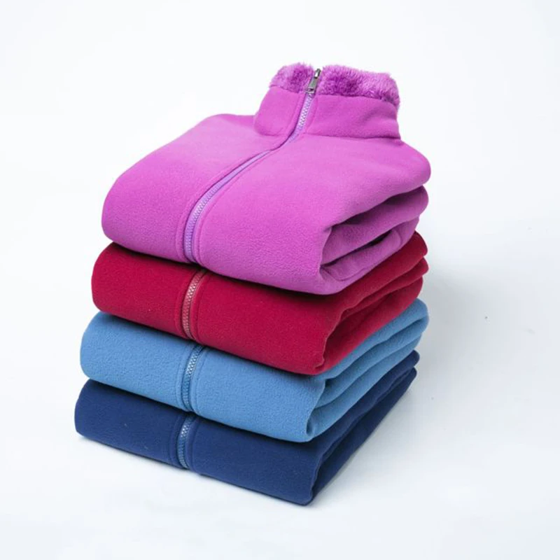 Женская уличная зимняя флисовая куртка ветрозащитная утепленная с воротником