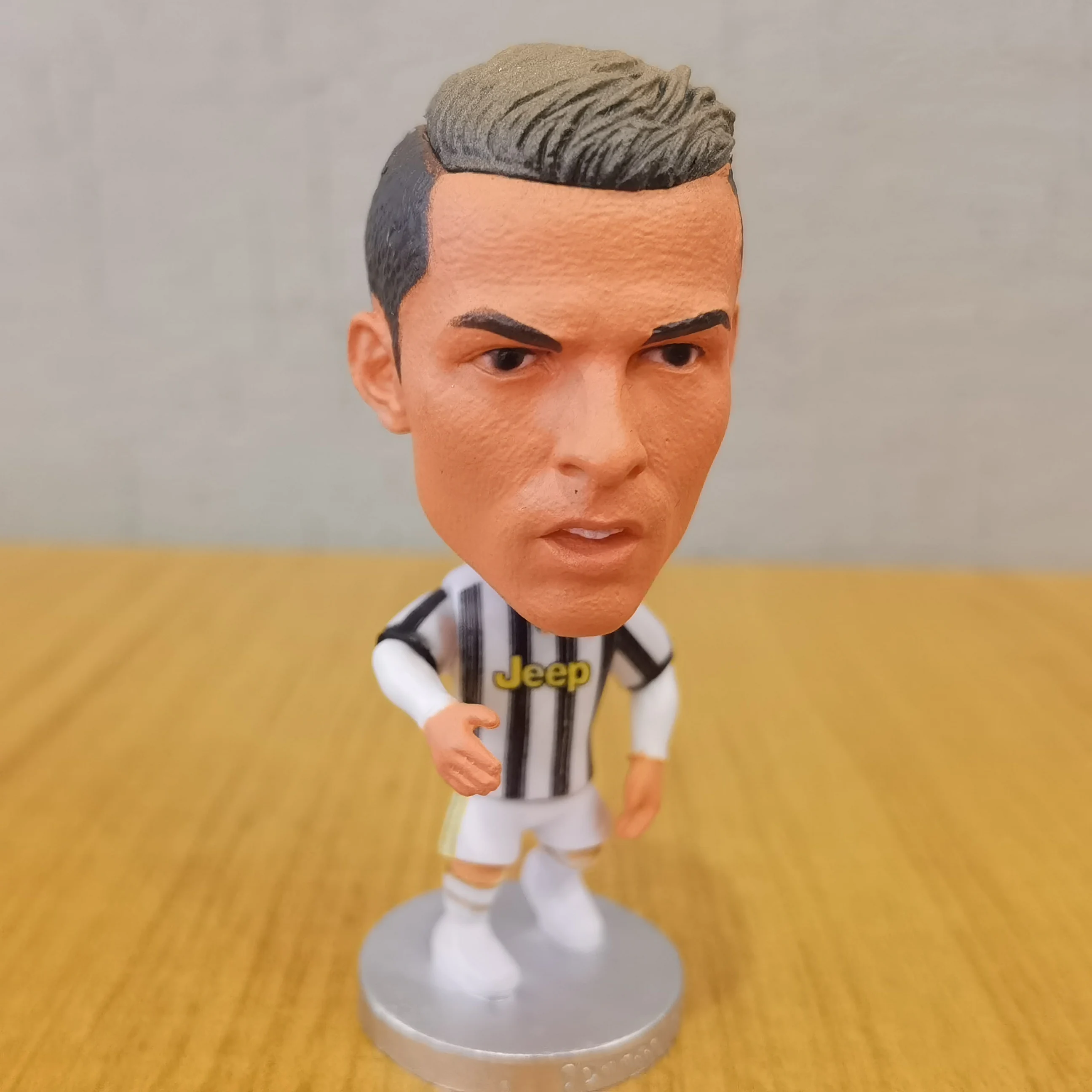 

Soccer Dolls Figurine 2021 Ronaldo Souvenir Movable Joints Resin Model Toy Action Figure Dolls Birthday Collectible Gift
