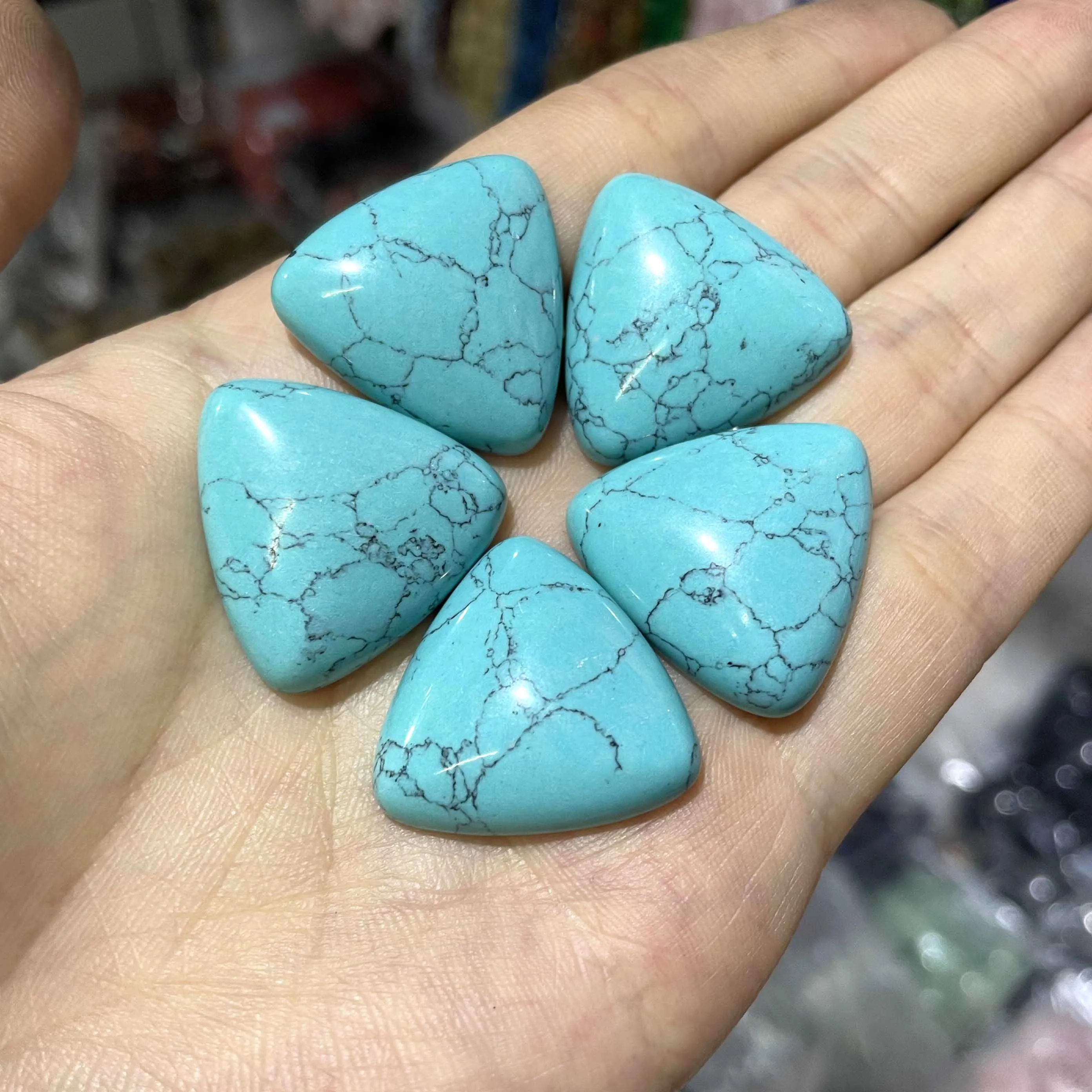 Бусины из драгоценных камней треугольной формы 25 мм | Украшения и аксессуары