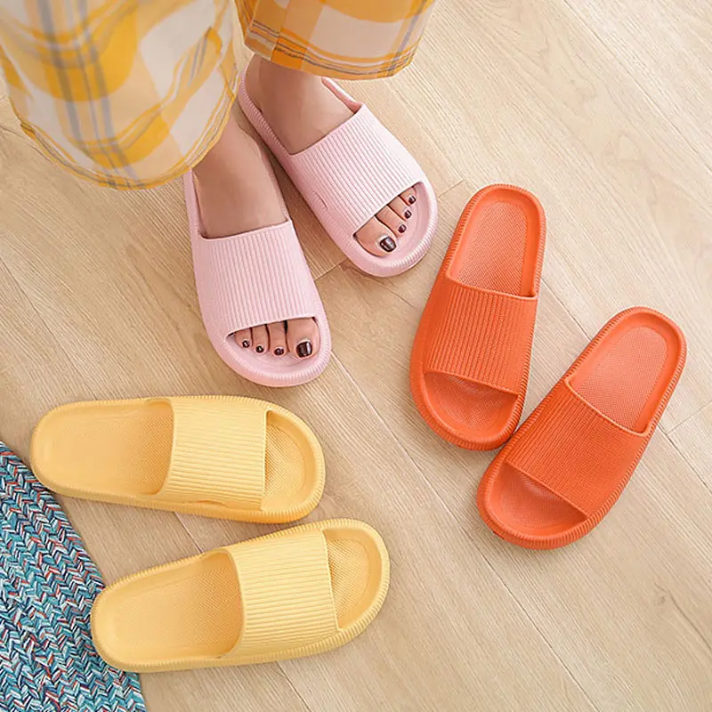 

Home Slippers Women Bathroom Slippers Thick Sole Non-slip Soft EVA Flip Flops Couple Slides Summer Woman Men Beach Shoes 2021
