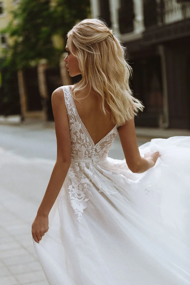 

Boho Wedding Dresses 2021 V-Neck Appliques Lace A-Line Tulle Wedding Gown Beach Simple Bridal Dress Vestidos De Novia Casamento