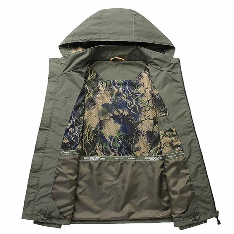 

New Men's Softshell Jacket Autumn Spring Streetwear Tactical Bomber Windbreaker Jackets Men Hooded Hip-hop Pilot Windproof Coats