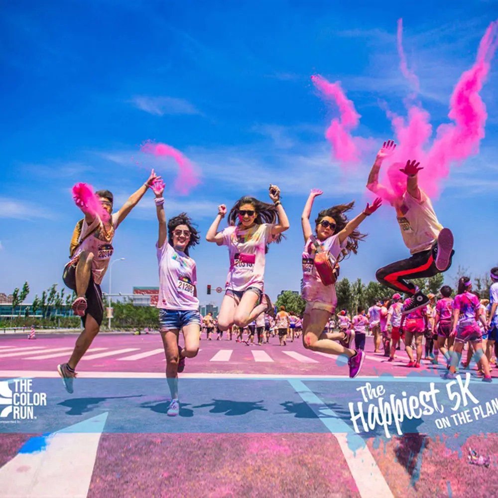 Цветные пробежки день рождения марафон гонки бег бросок порошок кукурузный