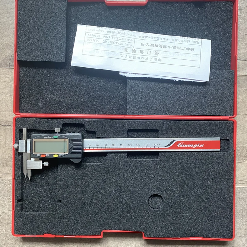 Штангенциркуль электронный с межцентровым расстоянием 5-150 мм / 0.01 из нержавеющей