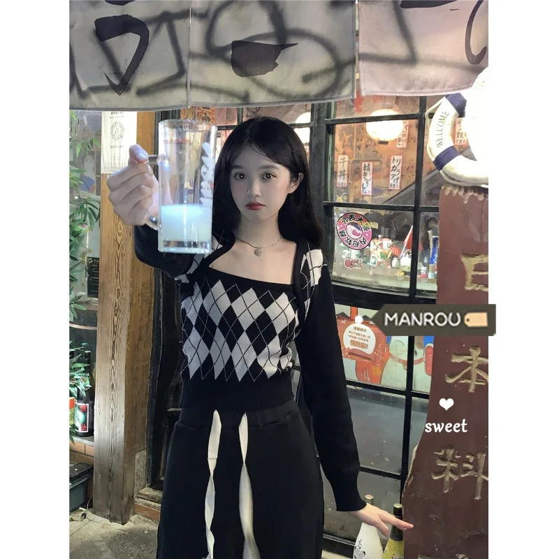 Трикотажный жилет с ромбовидными подтяжками внутри новый короткий кардиган