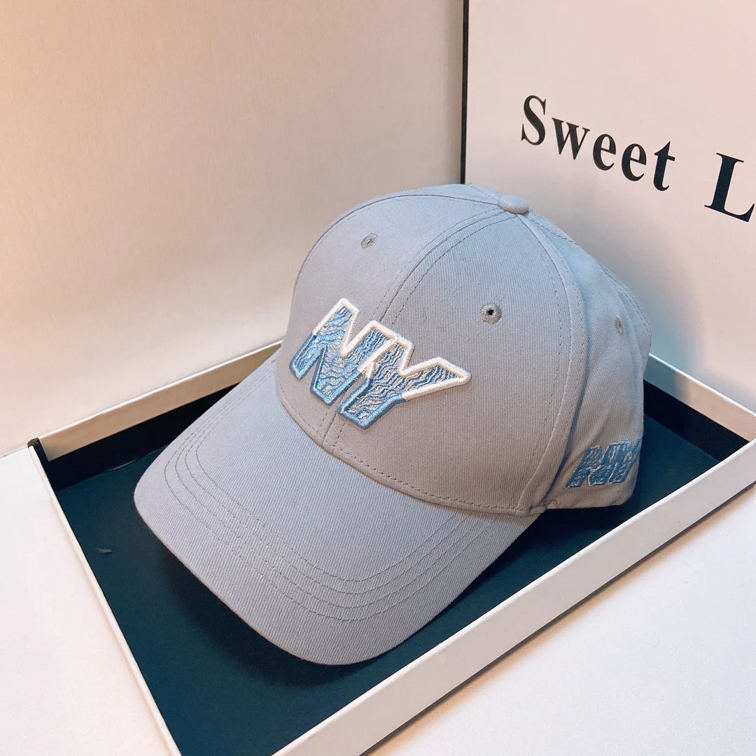 

Hat female fashion tide brand letter embroidery baseball cap spring and summer couples students wild tide sunshade caps