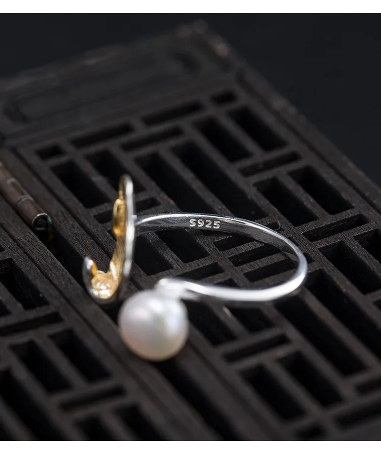 

Кольцо женское из серебра 925 пробы с листьями гинкго