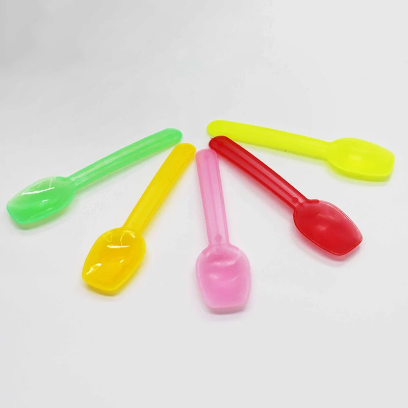 Рисунок 3 - Одноразовые пластиковые ложки для мороженого