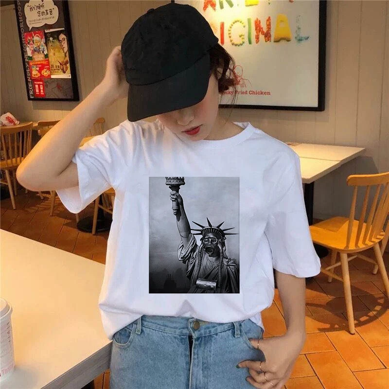 

Women Sculpture white regular Harajuku Short Sleeve Women Tee Tops Women summer clothing New cute reindeer tshirt