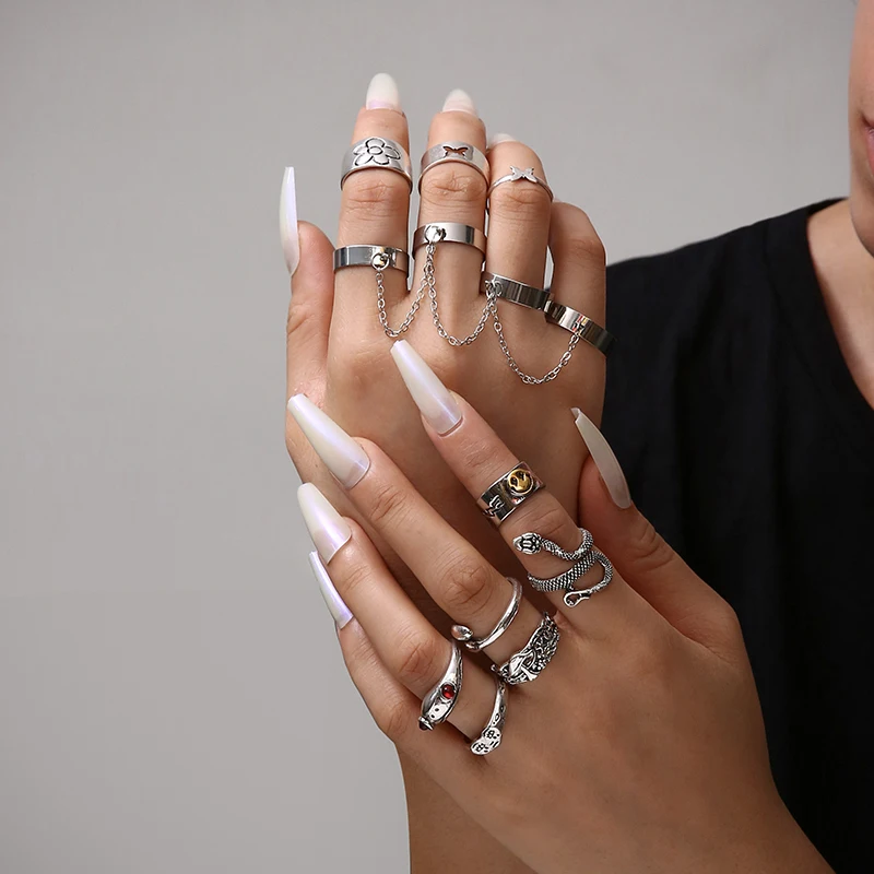 

Cool Silver Color Punk Chain Rings For Women Assorted Modish Butterfly Frog Crying Face Nature Finger Rings Set Lot Bulk Jewelry
