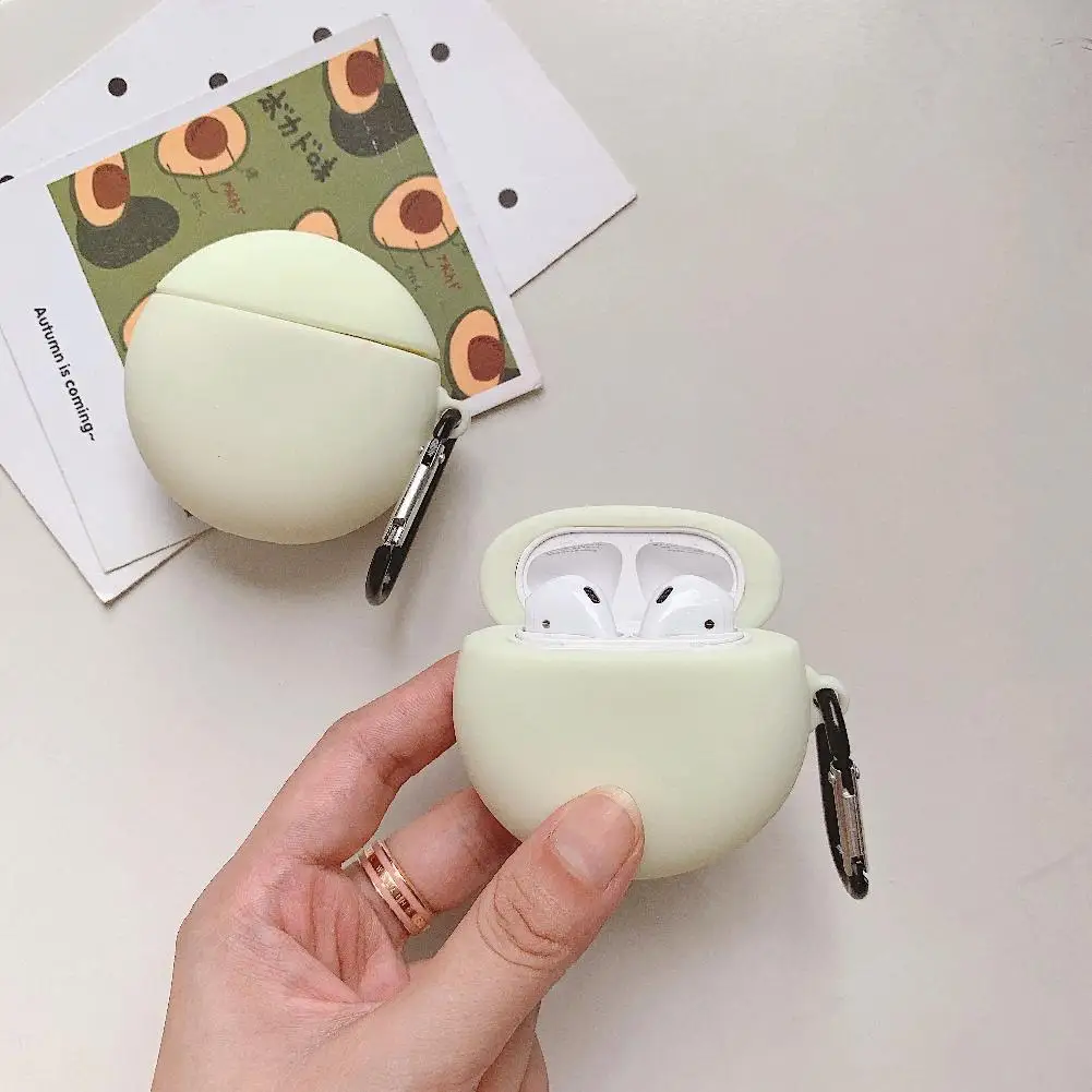 Защитный силиконовый чехол для наушников противоударный светящийся в темноте