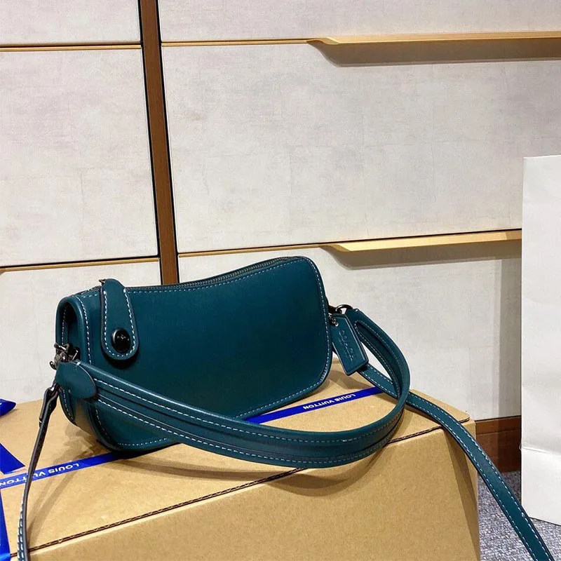 

2021 New Lock Crescent Bag Shoulder Messenger Portable Crescent Bags High Quality Women Leather Handbags Summer Small Square Bag