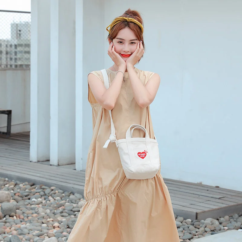 

Модная Корейская Холщовая Сумка для женщин 2021, маленькие сумки через плечо с вышивкой Love Heart, женская сумка-мешок, сумка через плечо