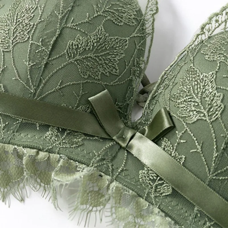 

Wire Free Push Up Underwear Women Suit Bra Gathered Small Chest Sexy Lace Bras Thin Comfortable Intimates Women