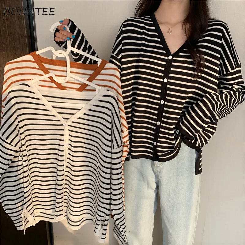 

Женский кардиган с v-образным вырезом, в полоску, с длинными рукавами, осенняя Женская туника, вязаная Модная ретро одежда, Классическая унив...