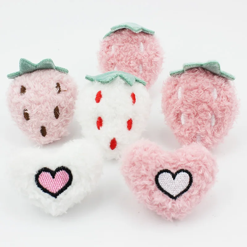 

15 шт. Мультяшные плюшевые аппликации в виде клубники и сердца для головных уборов заколки для волос украшение ручной работы аксессуары наши...