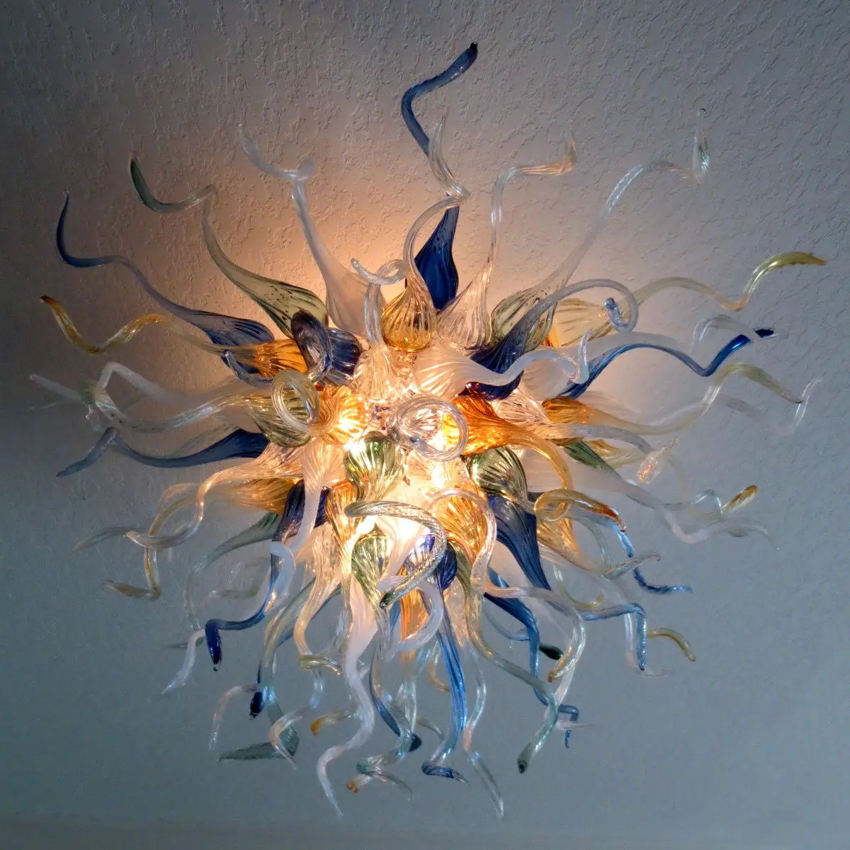 Home Decoration Hand Blown Colored Glass Chandelier Spiral Staircase Ceiling Pendant Lamp Nordic Dining Room Lights