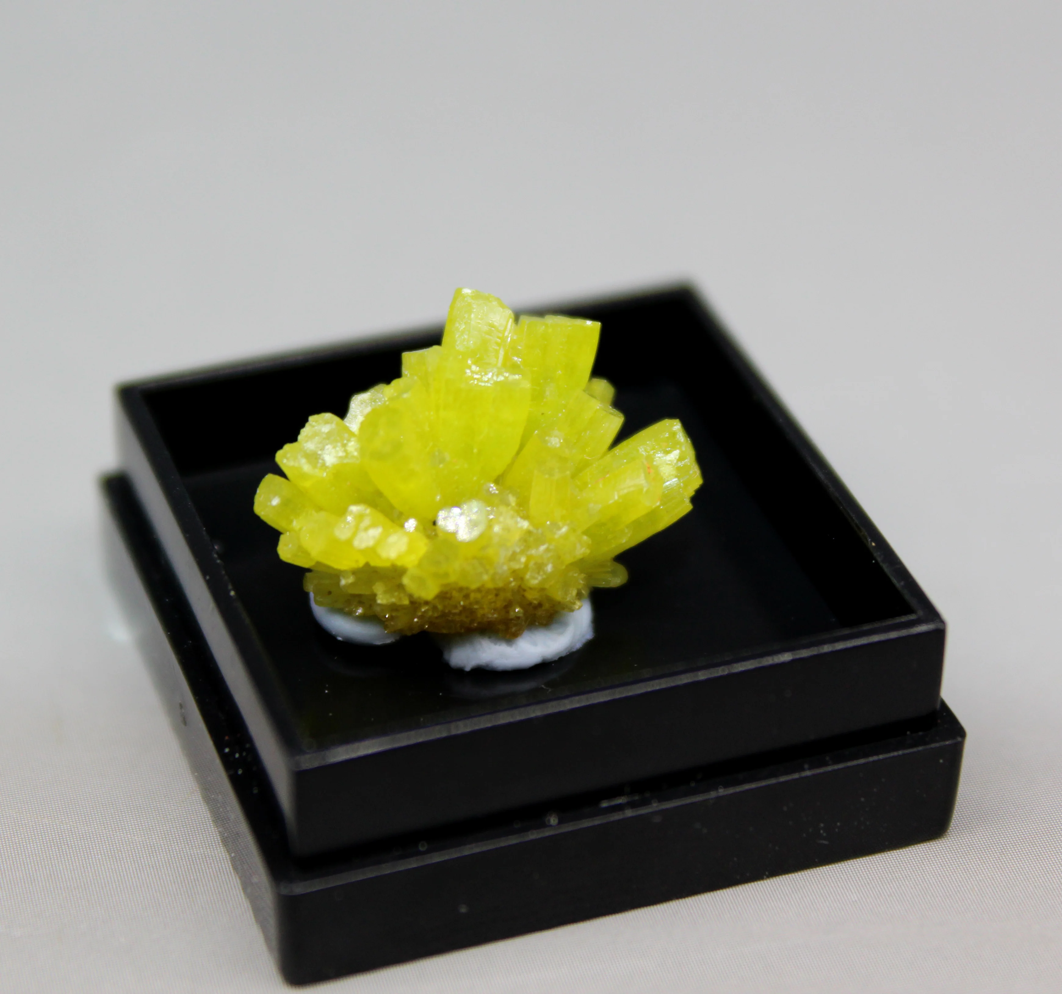 100% натуральный пироморфит минеральные образцы камней и кристаллов коллекции