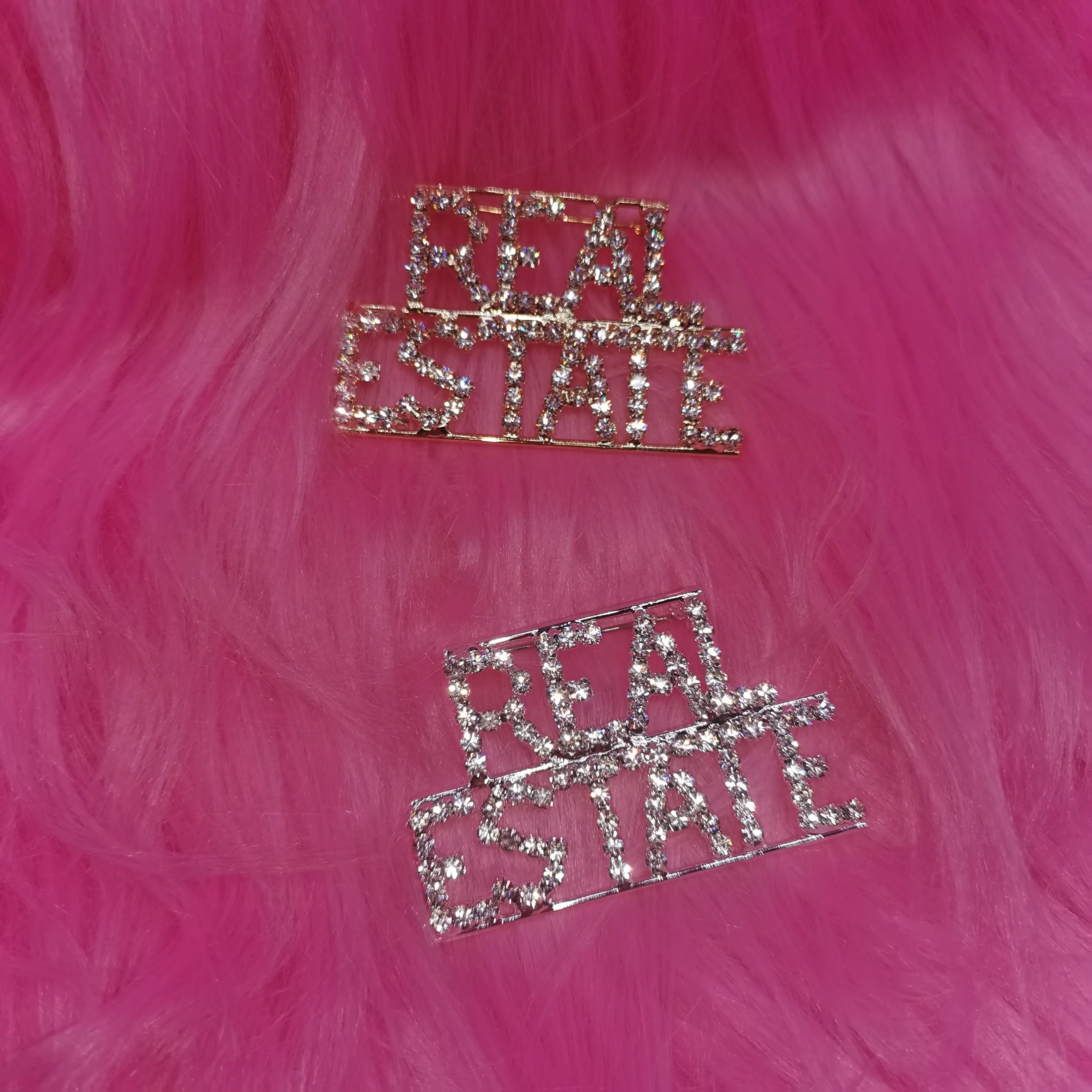 Брошь на лацкан с кристаллами в тематике грандиозных профессий булавка надписью