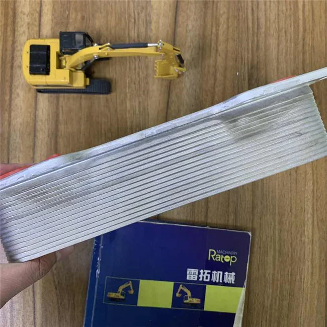 

Excavator Parts EC210B Engine Oil Cooler 0491-5764 VOE 20511773 22592869 VOE22592869