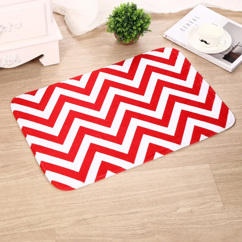 Фланелевая пижама с геометрическими полосами печатных ковриков на коврике