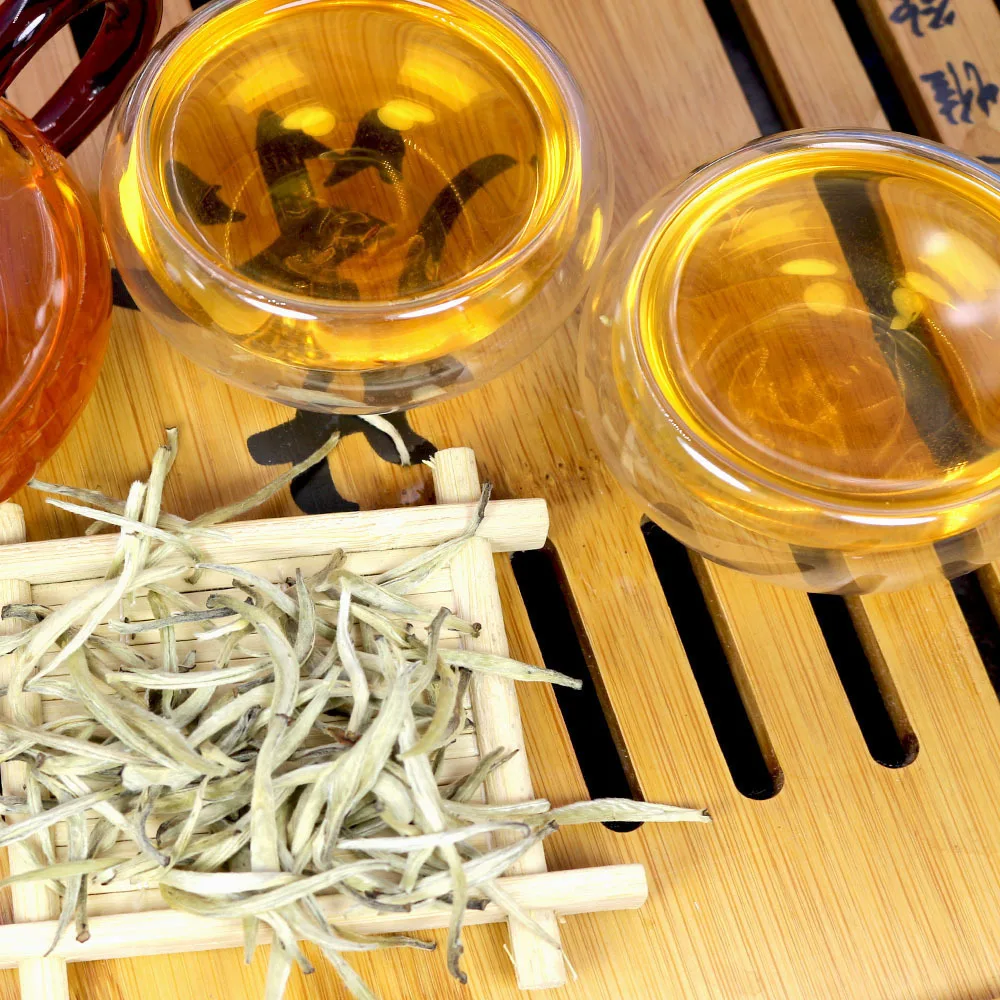 Китайский высокогорный чай BaiHao Yinzhen Белый Серебряный игольчатый зеленый