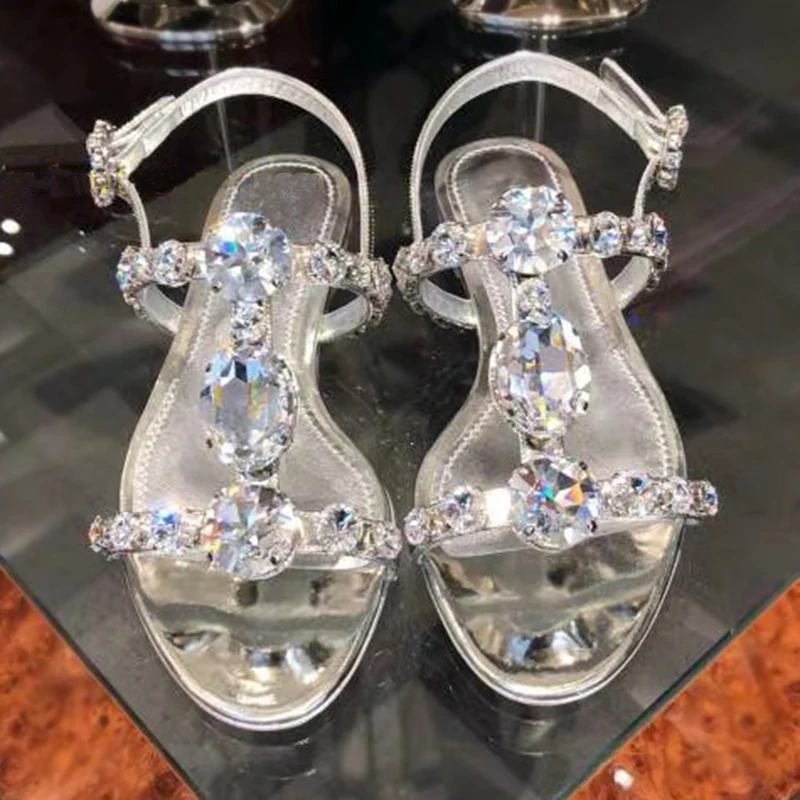 

Сандалии женские из лакированной кожи, золотистые/серебристые, со стразами