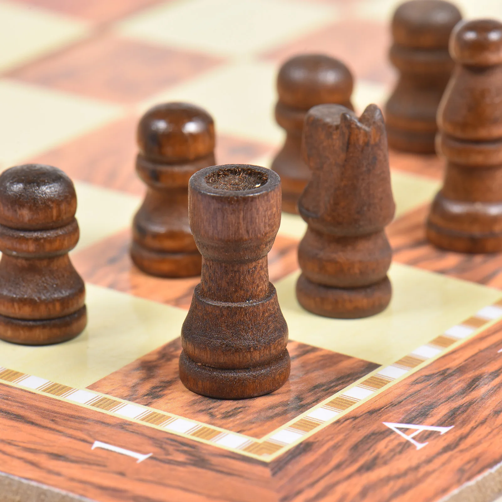 

3-in-1 Wooden Chess Set With Folding Chess Board Board Game International Chess Set For Party Family Activities Games