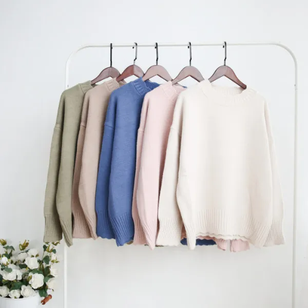 

Autumn and winter Korean loose slimming sweater bottoming shirt