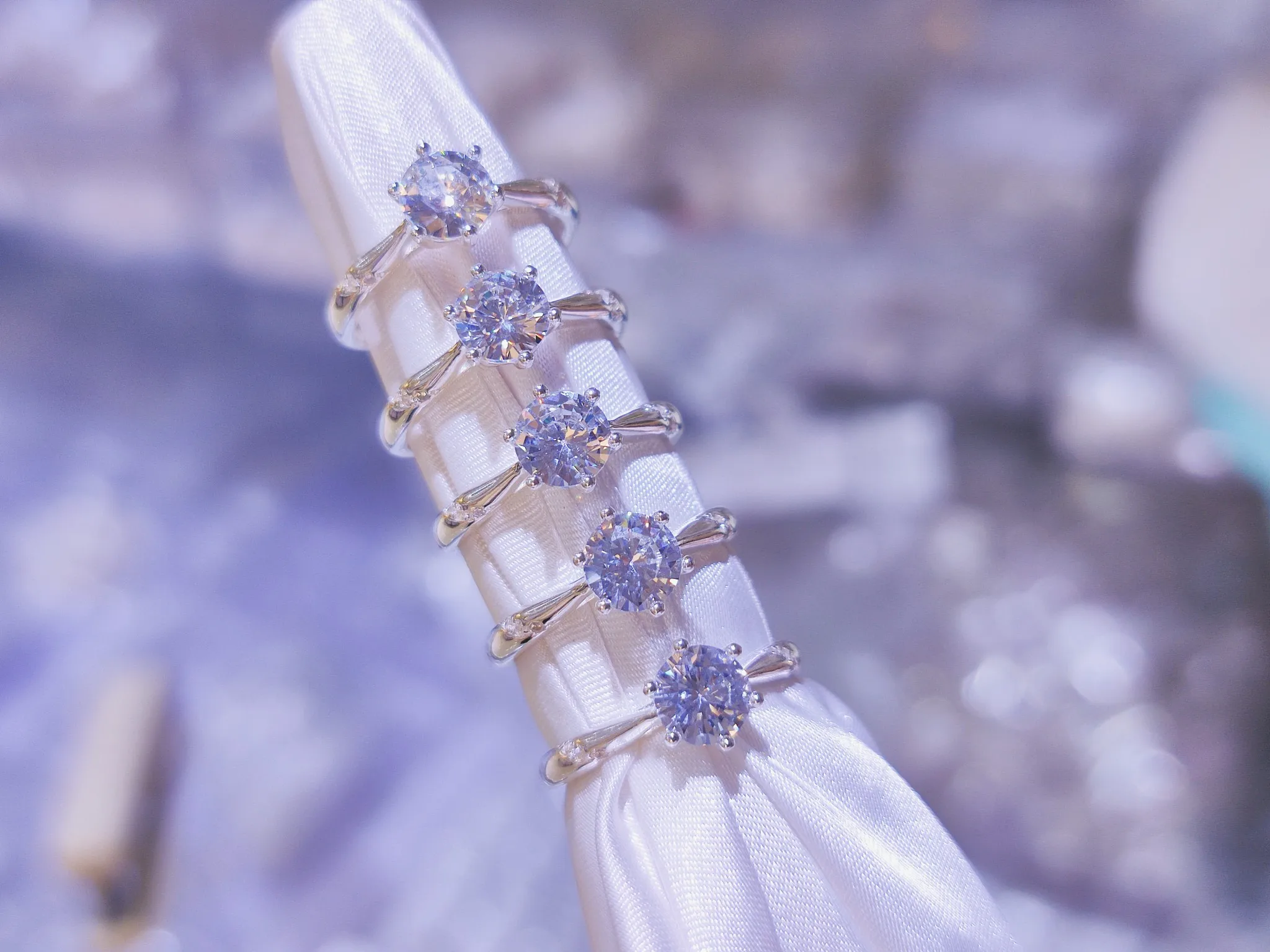 

Hearts & Arrows Micro Inlay Vivid Ring