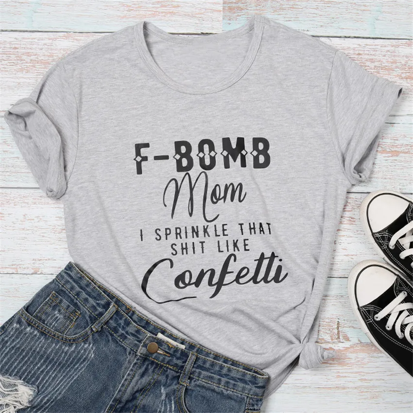 Новинка, женская футболка Bomb Mom confett с принтом, летняя футболка с круглым вырезом, серый Топ для женщин, базовые летние футболки