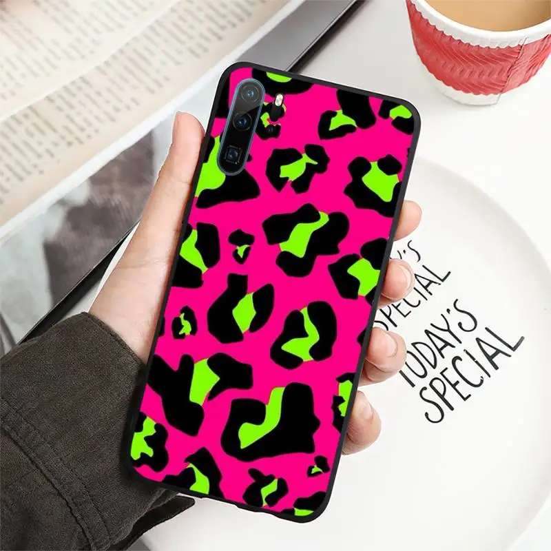 

Colorful cow spots Phone Case For Huawei P40 P20 P30 lite Pro P Smart 2019 Mate 40 20 10 Lite Pro Nova 5t