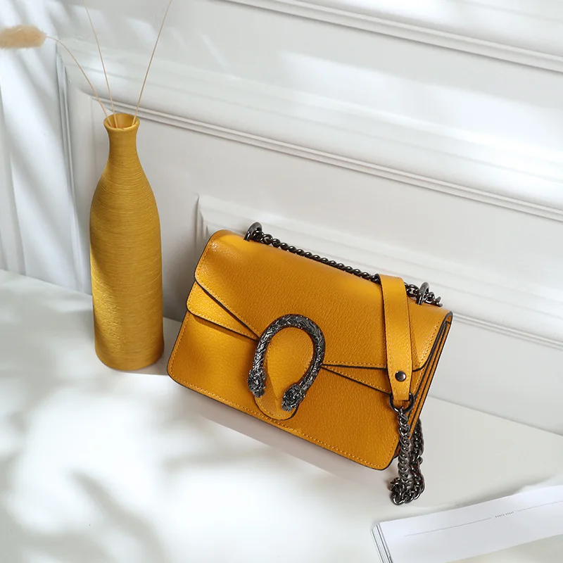 

2021 New Chain Women's One Shoulder Messenger Bag Fashion Casual Bag Simple Personality Niche Brand Design Square Female Bag