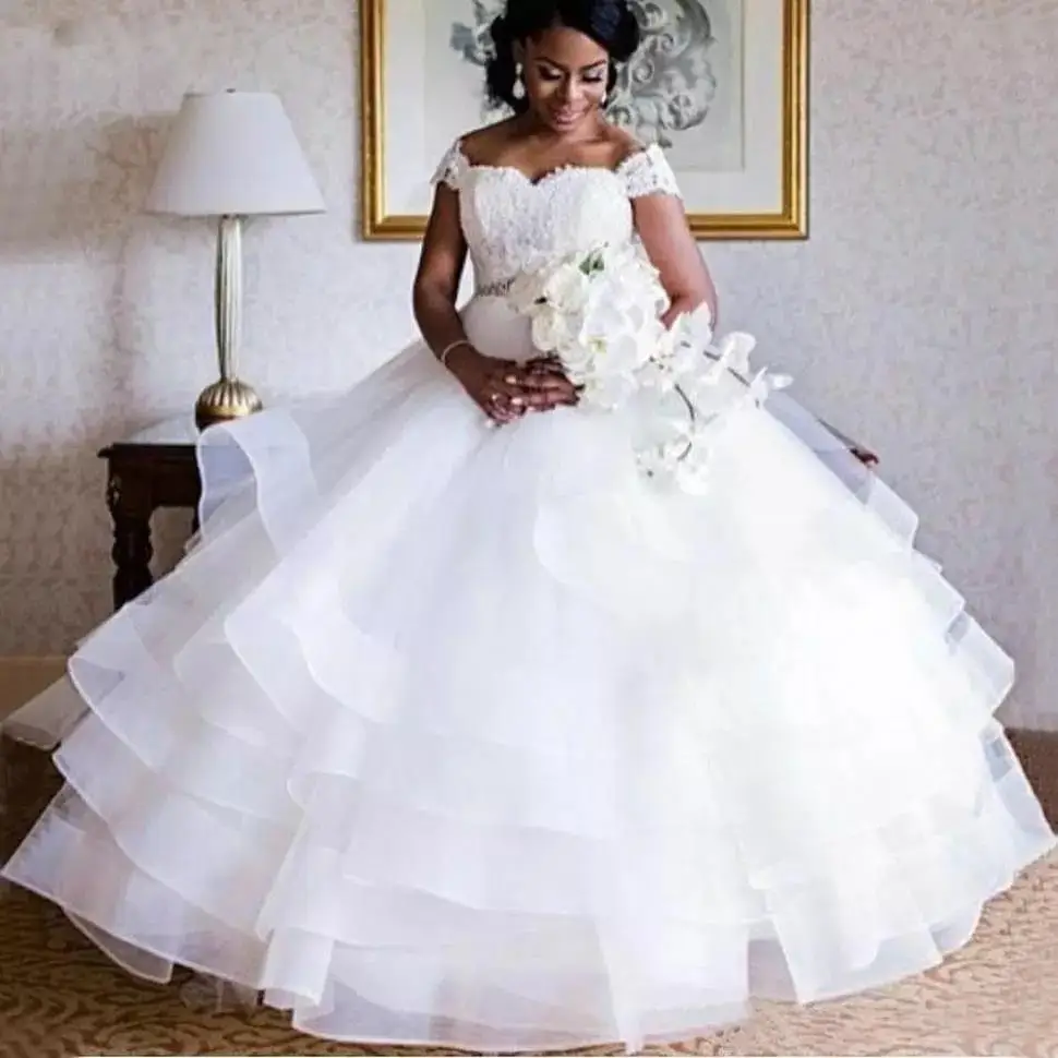 

African Tiered Ruffles Wedding Dresses Puffy Ball Gown Sweetheart Bridal Gowns Lace Appliques Church Ivory Tulle Plus Size Bride