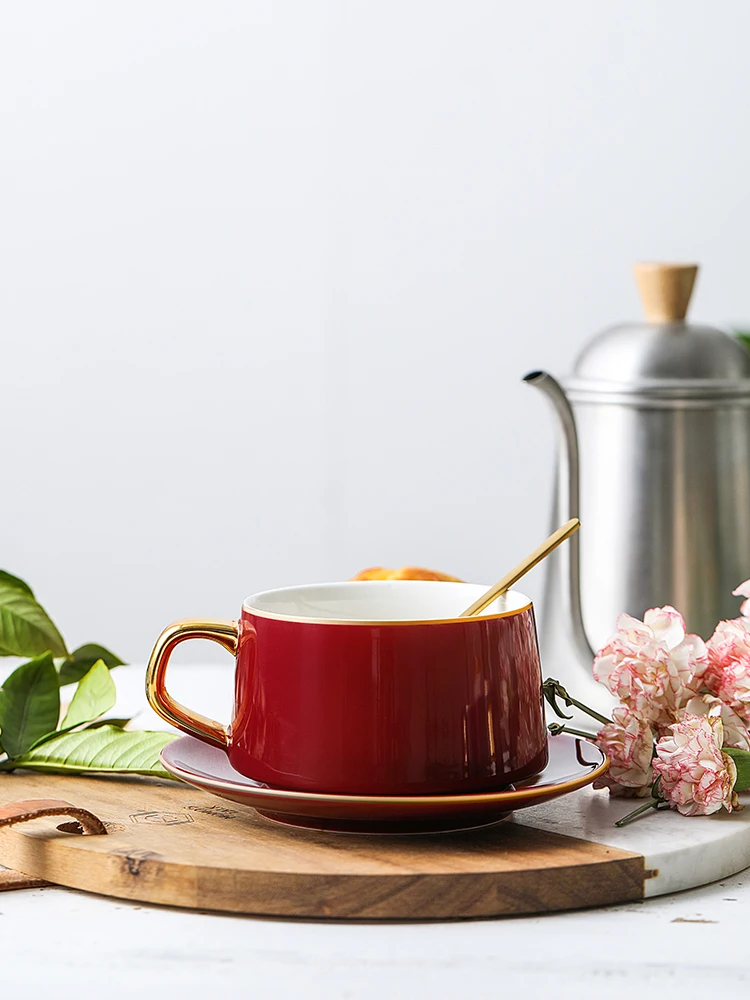 Европейский маленький роскошный набор кофейных чашек из Пномпеня керамическая