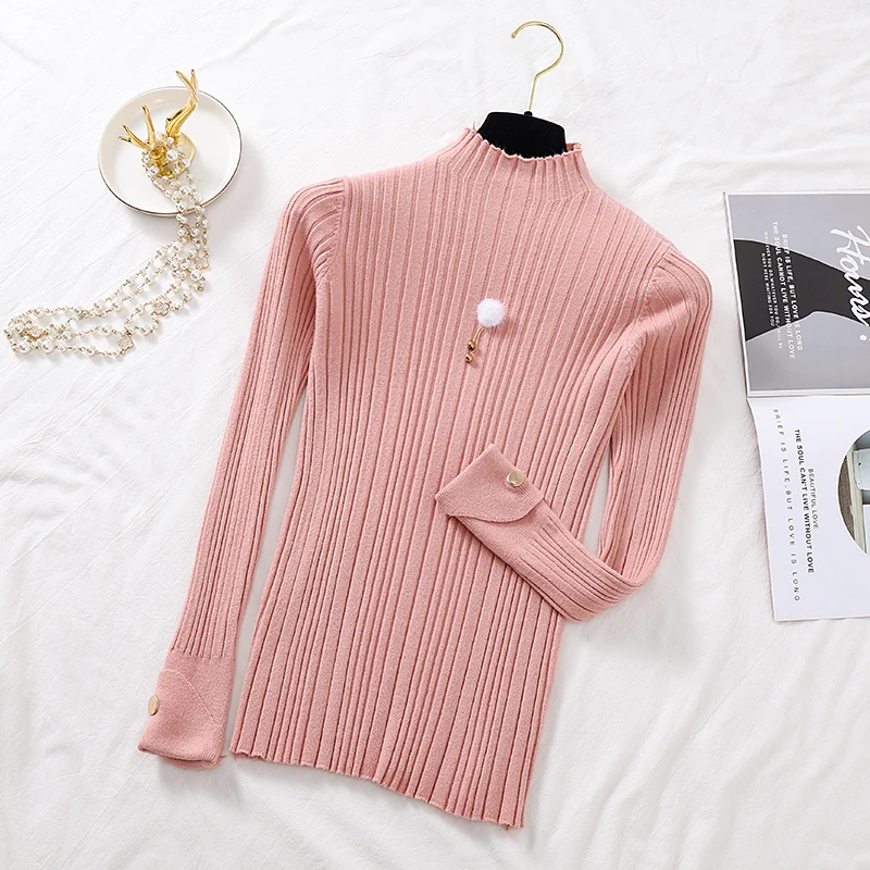 Женский трикотажный свитер черный с круглым вырезом и бусинами Осень-зима 2019 |