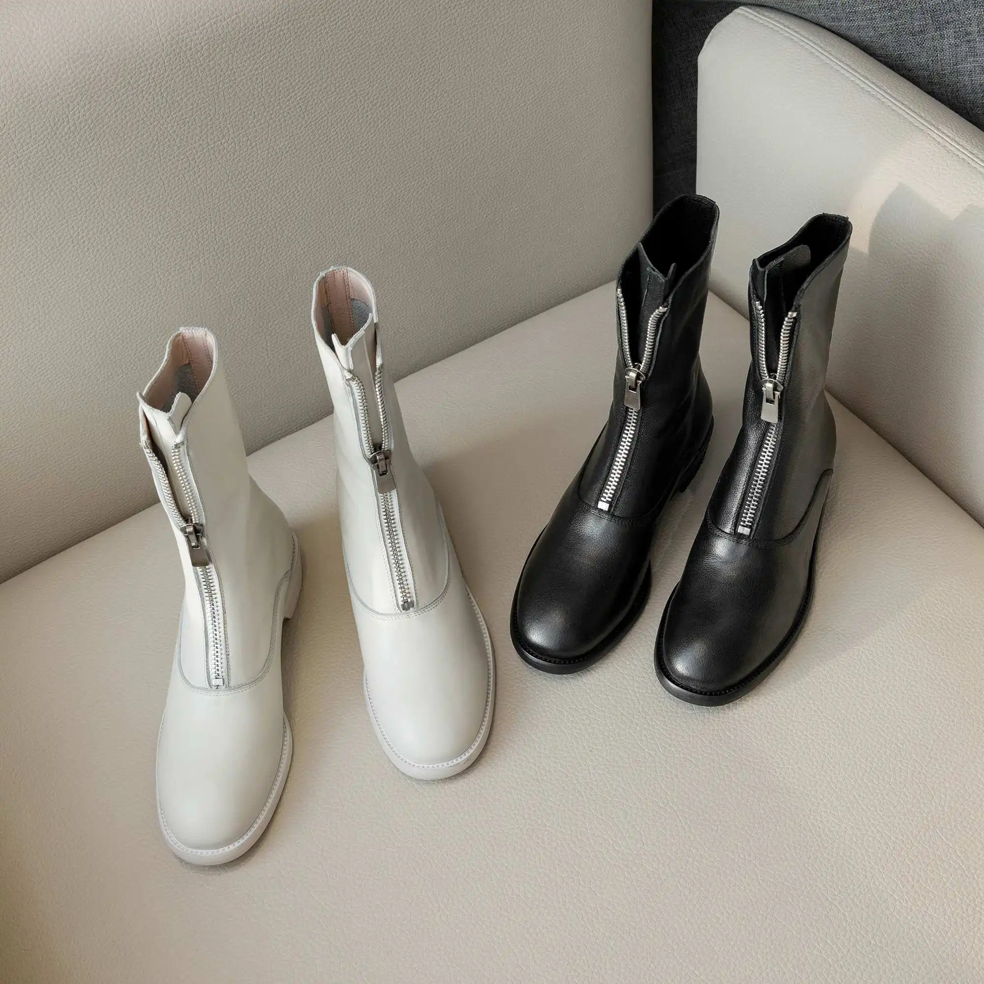 

Lenkisen motorcycle boots genuine leather med heels round toe handsome Zipper streetwear winter keep warm women ankle boots L01