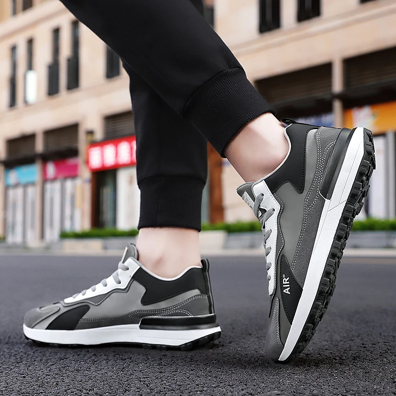 

Hot New Men Running Shoes Breathable Sports Mens Shoes Lace-up Outdoor Trendy Work Shoes All-match Casual Shoes Men Sneakers