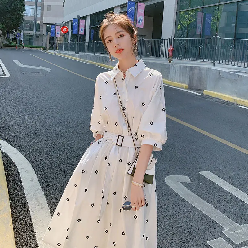 

White shirt dress female 2021 summer new design sense small waist French fashion casual long skirt