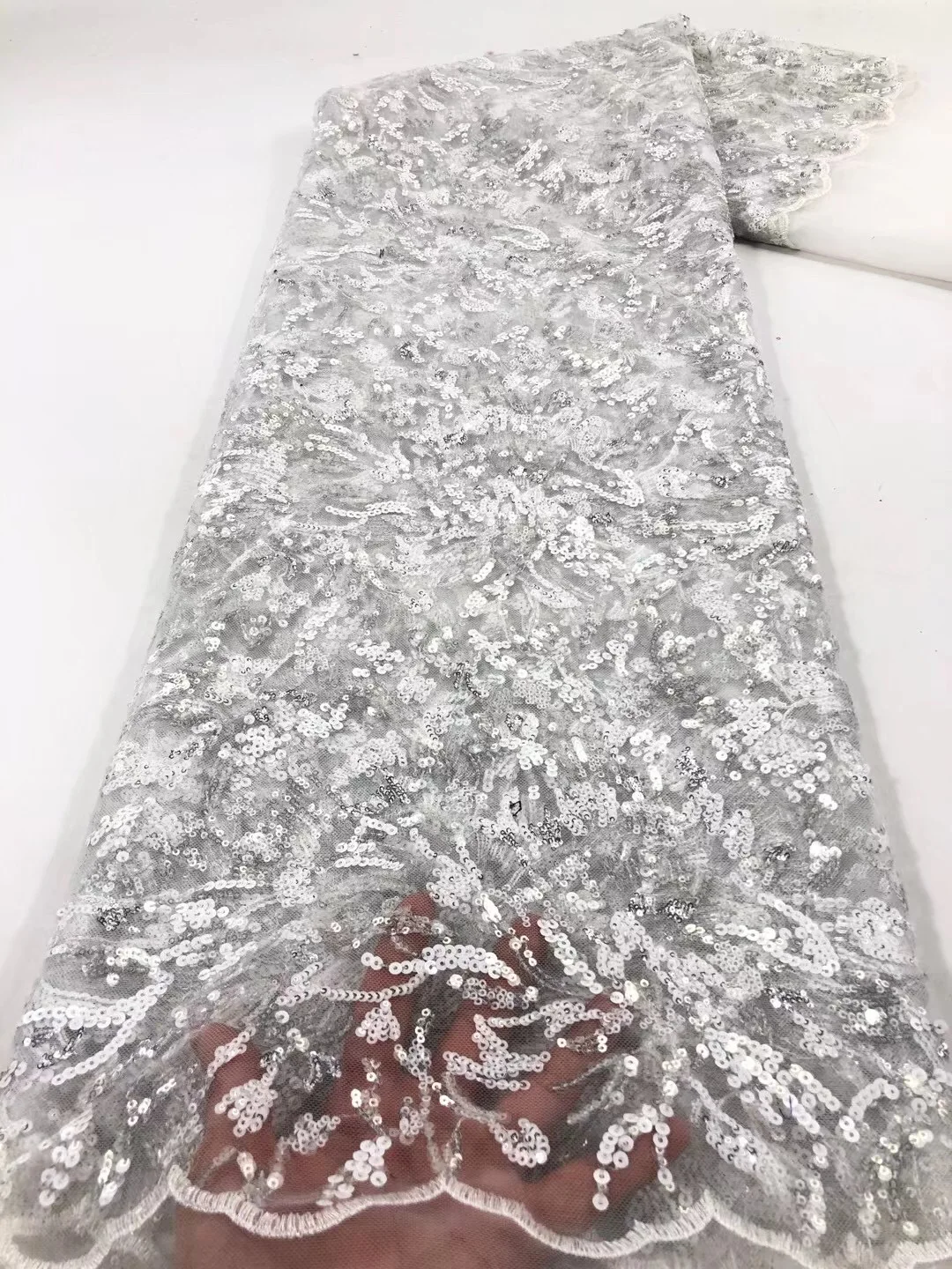 

Latest Nigerian Tulle Lace 2021 French Net sequins Lace Fabric For Nigerian Wedding Embroidery African Lace Fabric