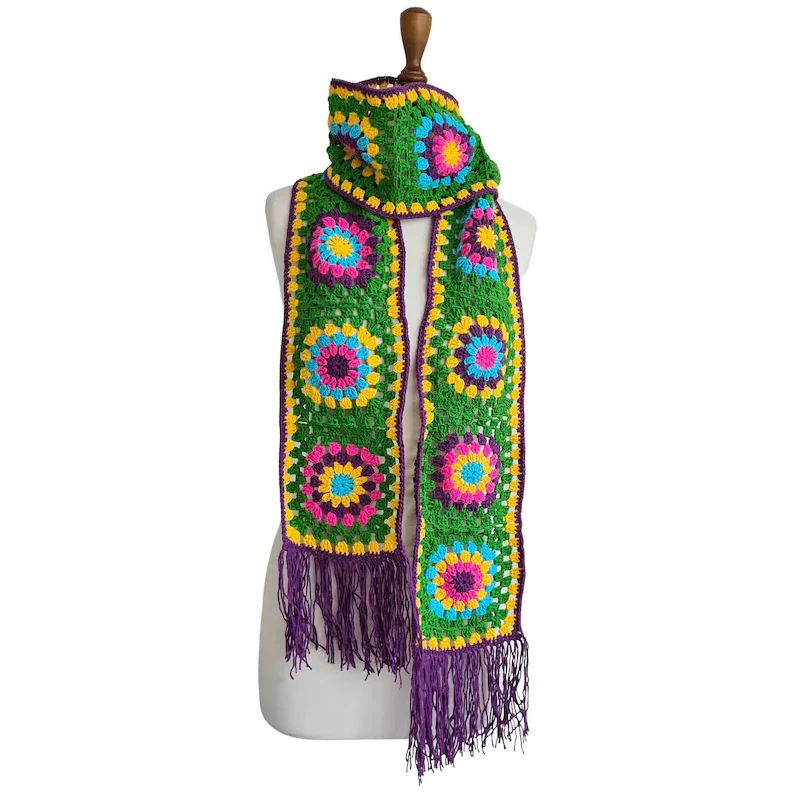 

Colorful Granny Square Crochet Green Scarf Warm Soft Woolen Yarn Shawls For Women With Ethnic Style High-end Wool Scarves Retro