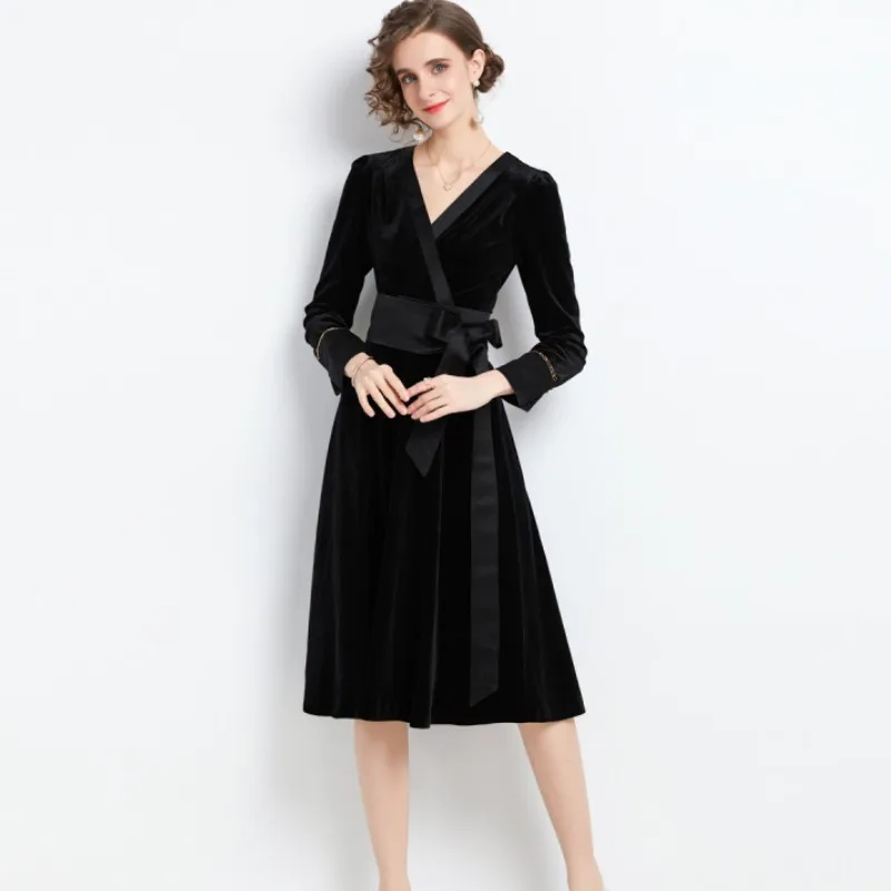 

Runway Fall Winter Black Velvet Midi Dress High Quality Women V-Neck Bow Slim Waist Vintage Long Sleeve Midi Dress Vestidos