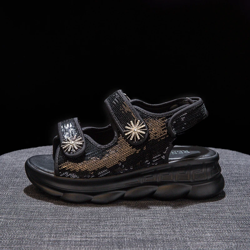 Женские модные сандалии-гладиаторы на массивной платформе брендовые