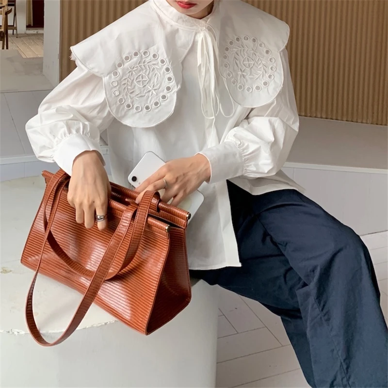 Женская хлопковая блузка с отложным воротником стильная рубашка длинным рукавом