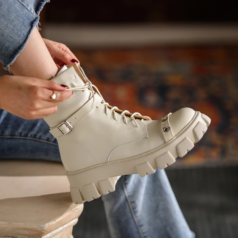 spesifikasi Sepatu Pergelangan Kaki Diikat Silang Sepatu Bot Platform Musim Dingin 2021 Sepatu Hak Tebal Sepatu Bot Kerja Wanita Kantor Kedatangan Sepatu Musim Dingin Wanita