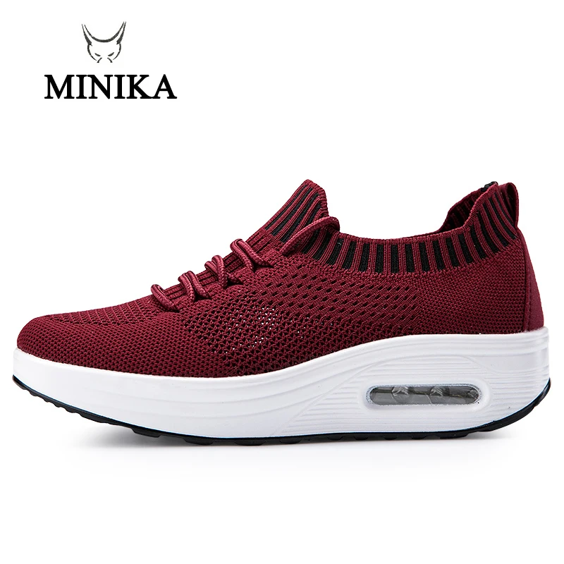 Женские тонизирующие кроссовки на танкетке 4 5 см Прогулочные для коррекции