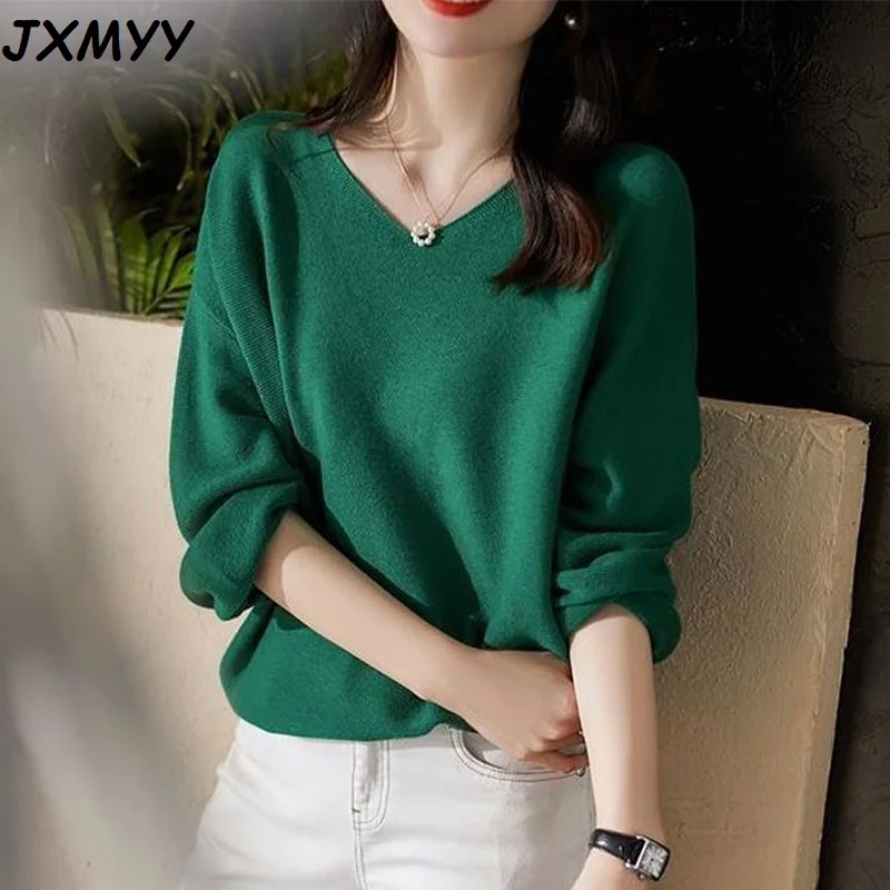 

2020 autumn and winter new V-neck knitted woolen sweater with women's nine-point sleeve short knit sweater bottoming shirt top